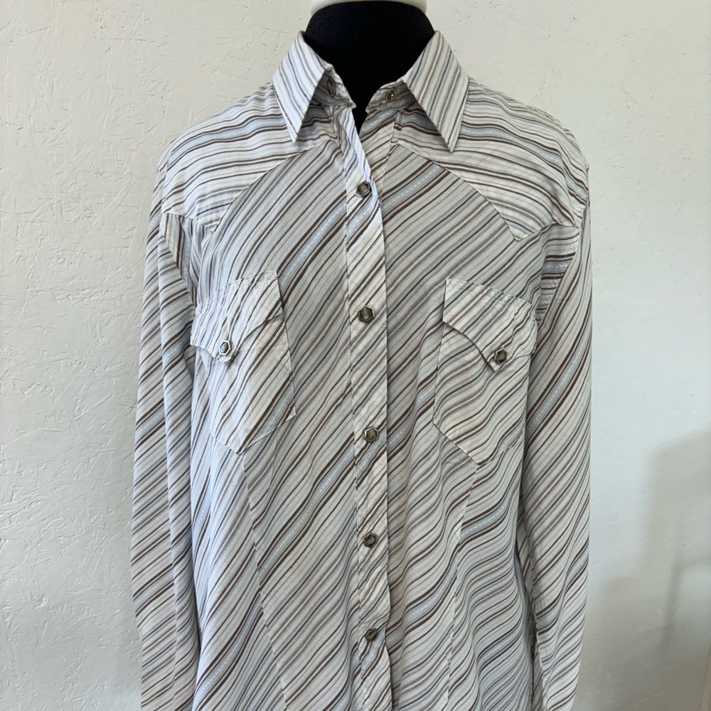 Roper Blouse with Cuff Embroidery